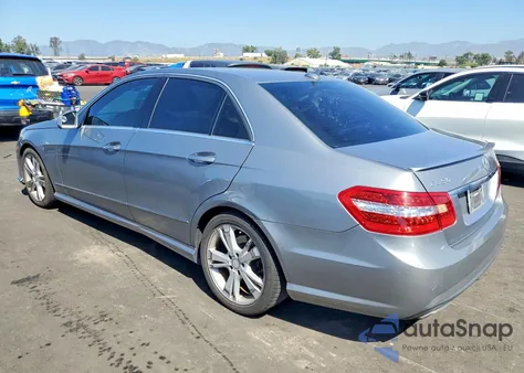 2013 Mercedes-Benz E 350 z USA, uszkodzony, nr VIN WDDHF5KB6DA763112